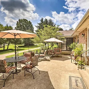 Apartment With Patio, 3 Mi To Grand Ole Opry